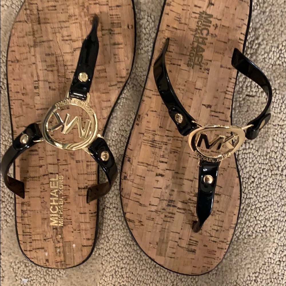 PRICED TO SELL. Size 6,  and. 8. - Picture 5 of 5